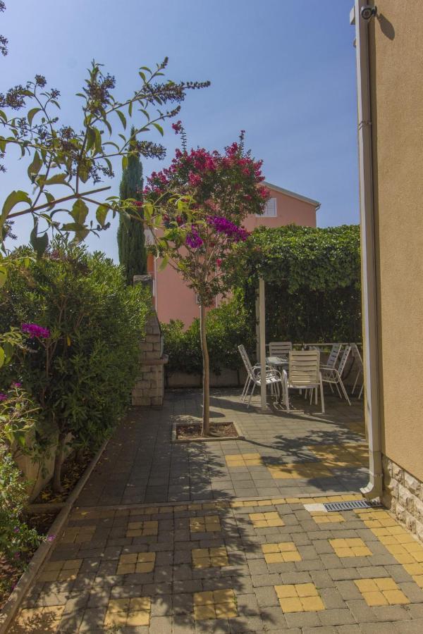 Apartments Dalibor Vodice Kültér fotó