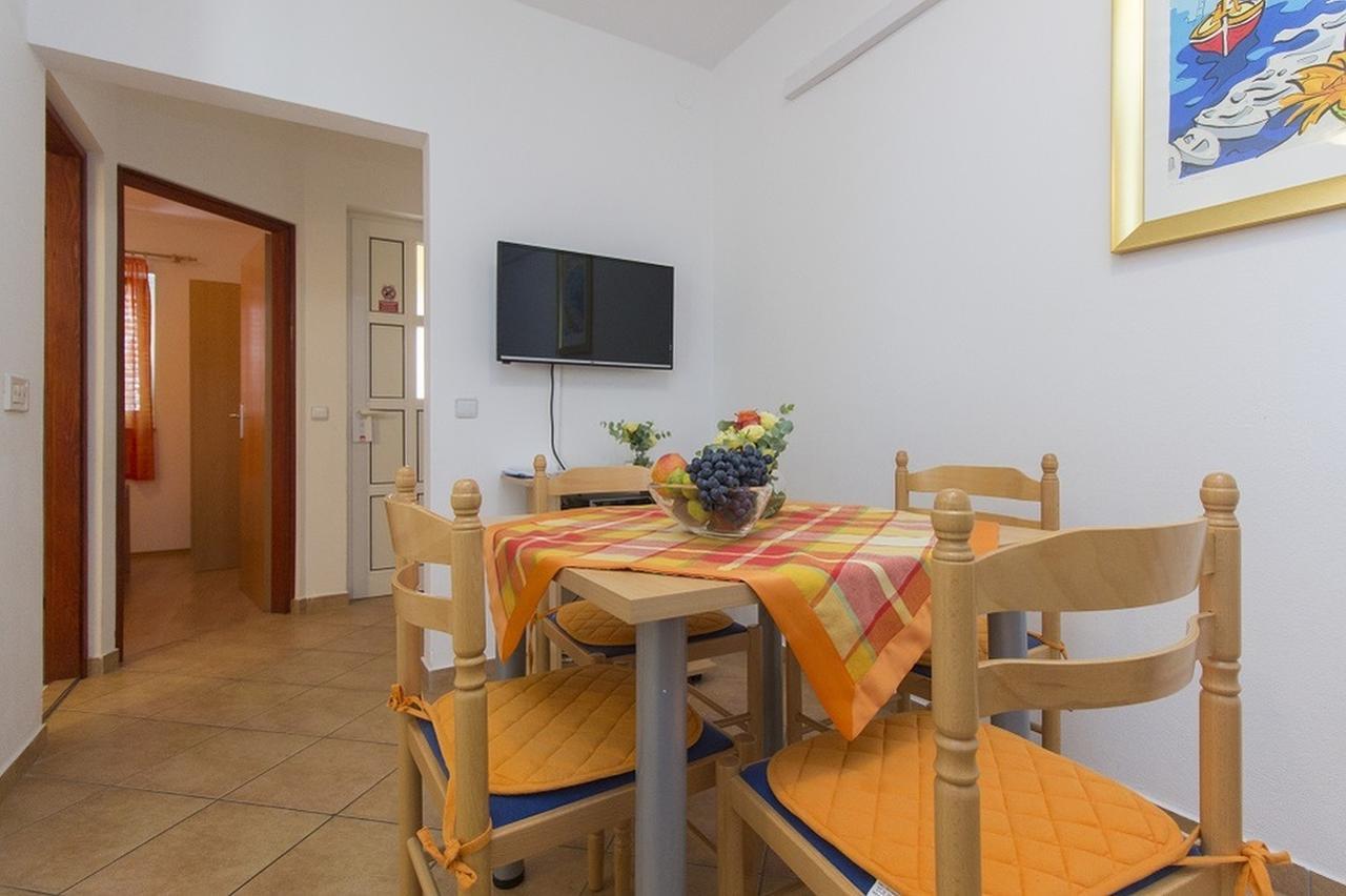 Apartments Dalibor Vodice Kültér fotó