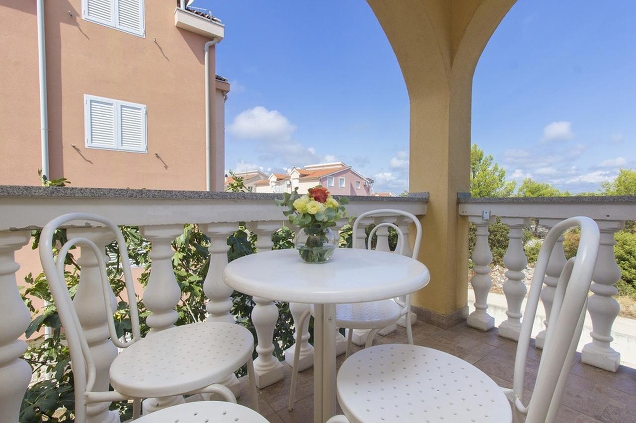 Apartments Dalibor Vodice Kültér fotó