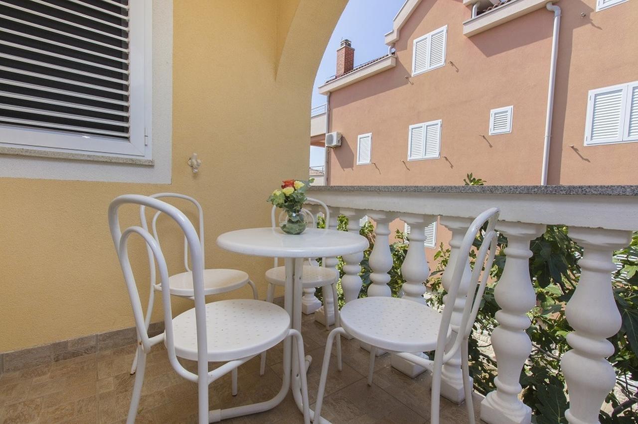 Apartments Dalibor Vodice Kültér fotó